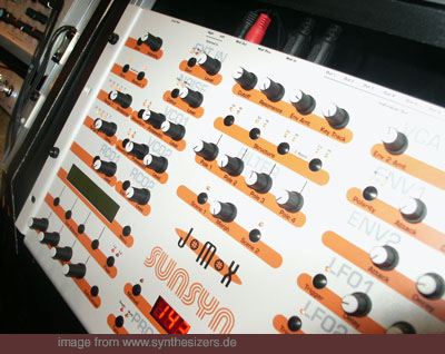 jomox sunsyn analog synthesizer