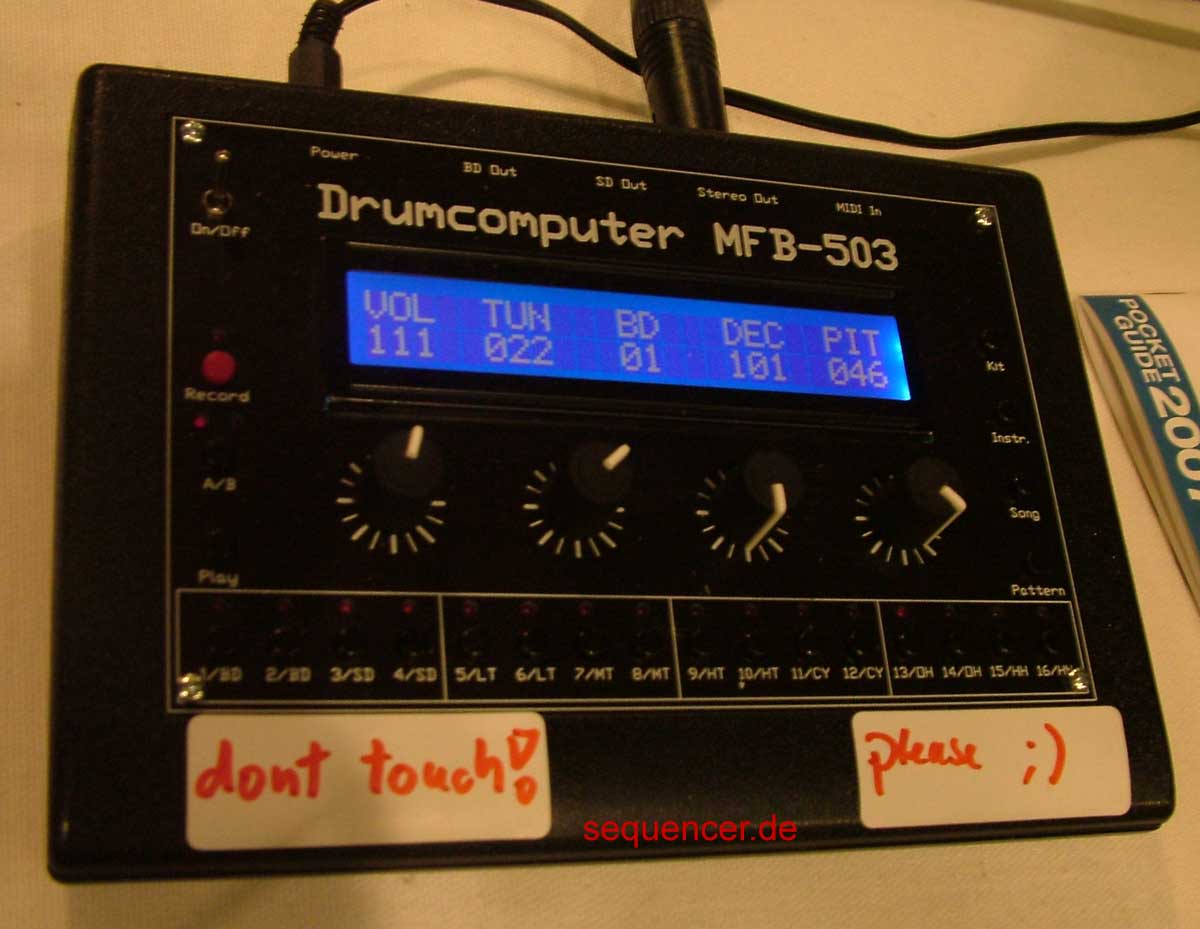 MFB MFB503 synthesizer