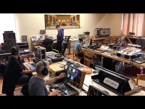 Happy Knobbing 2018 Modular Synthesizer Meeting - Part 1