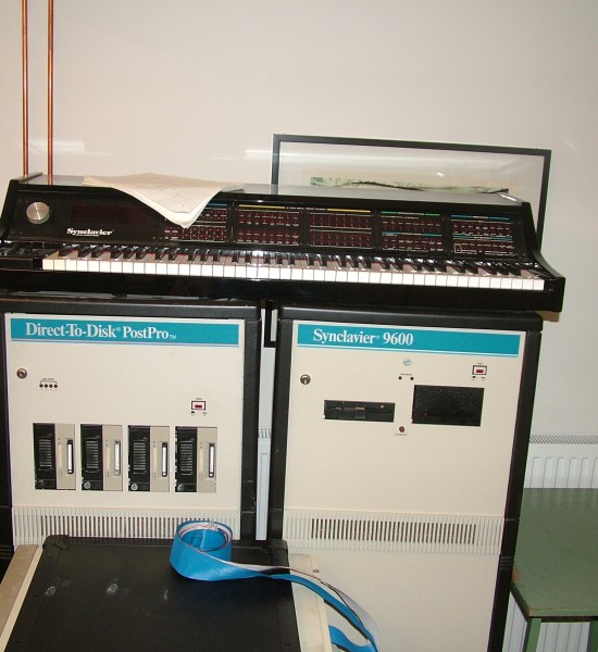 studio-elektro-musik-koeln320-550x600.jpg