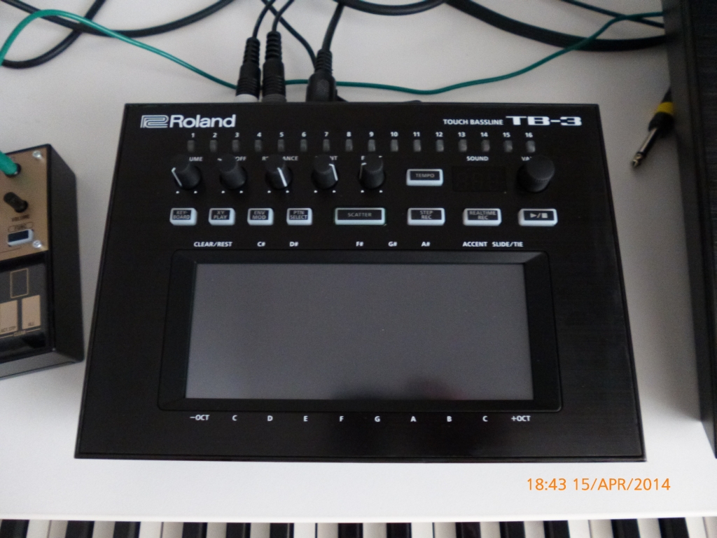 Roland-TB-3-black.jpg