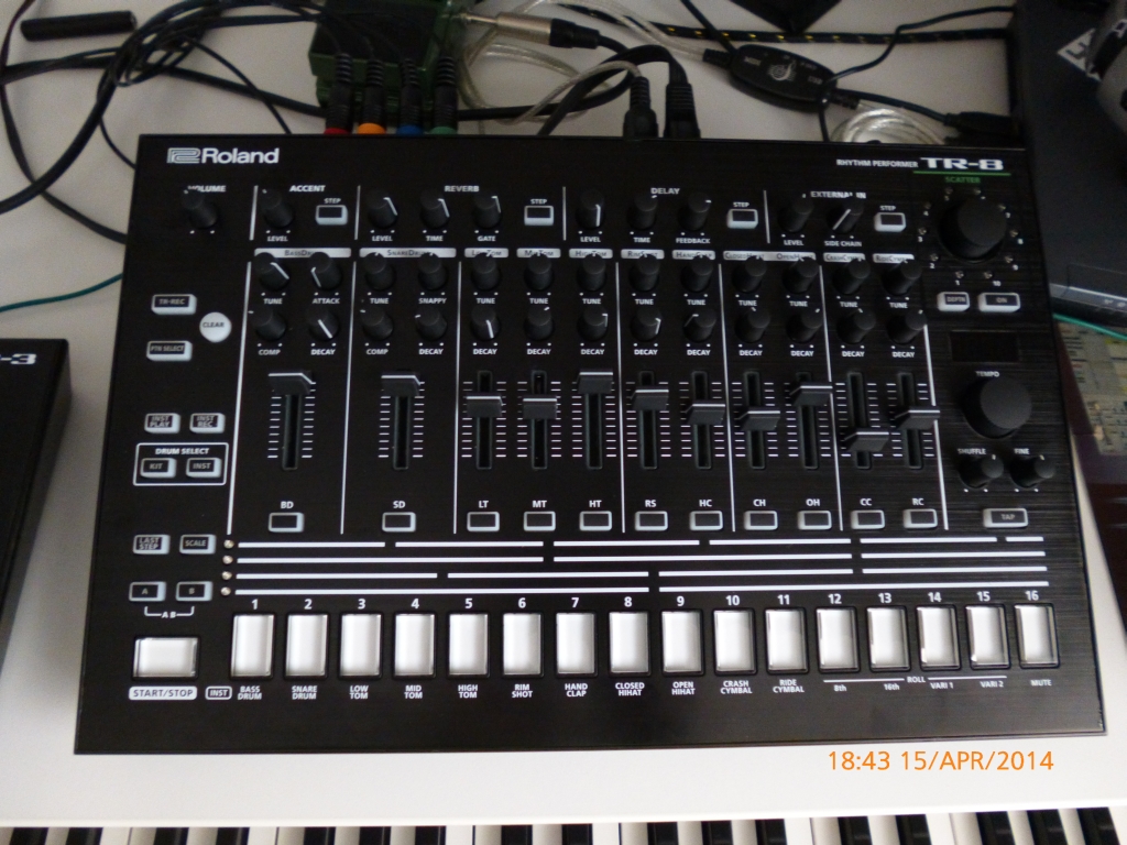 Roland-TR-8-black.jpg