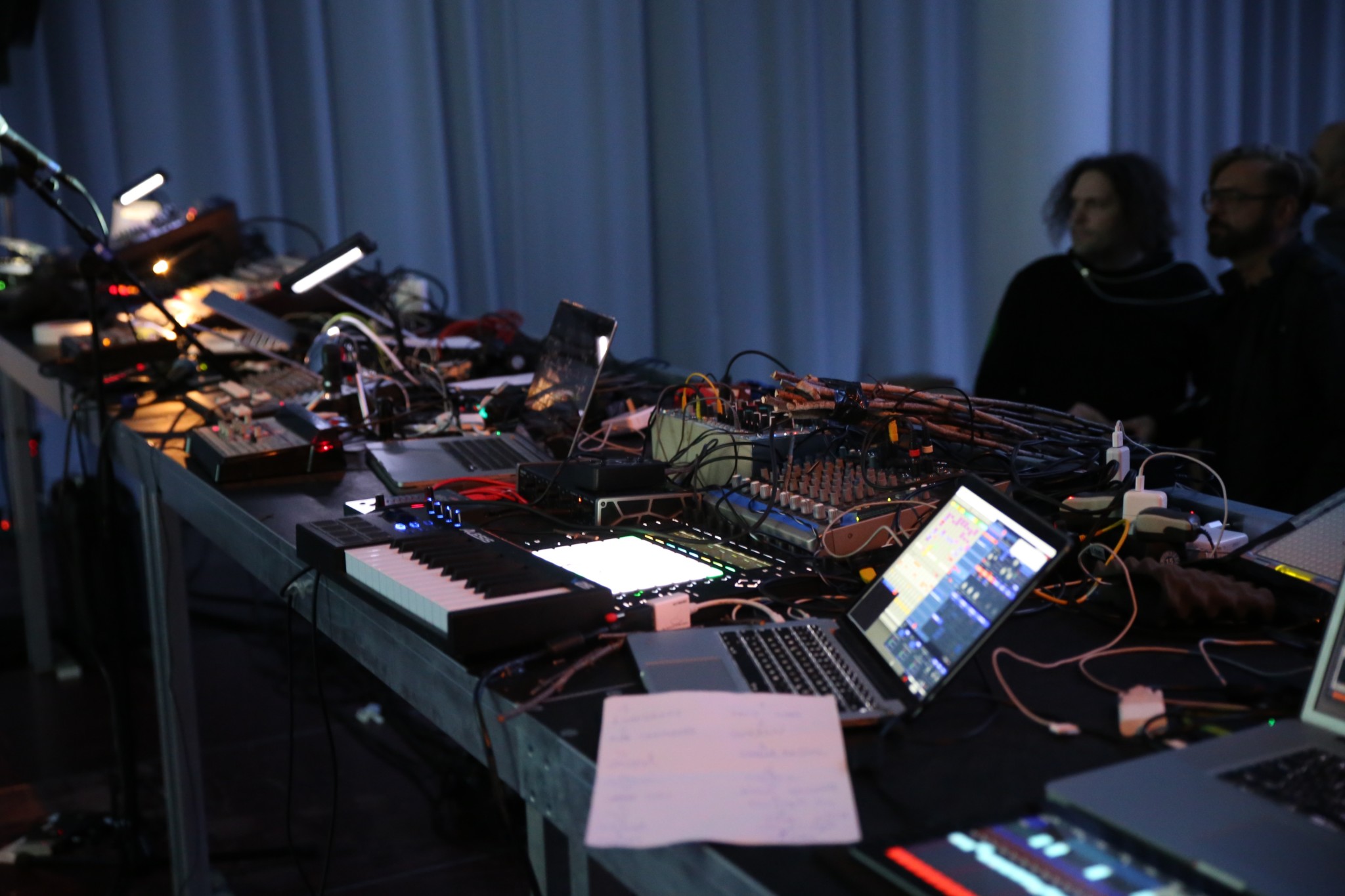 Raster_Noton_GEARshow0245.jpg