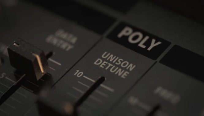 behringer poly