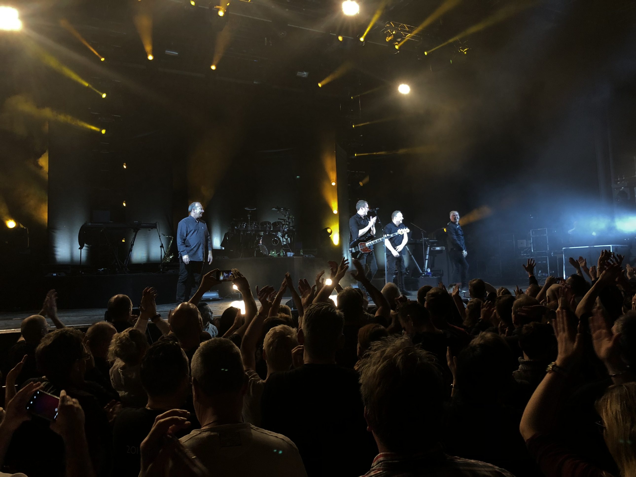 OMD-live-Du%CC%88sseldorf-1466.jpg