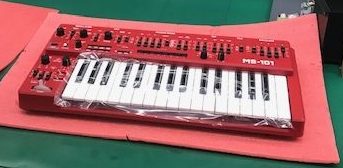 behringer synthesizer