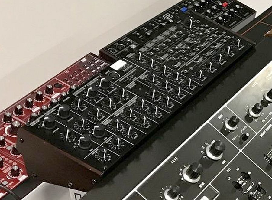 Behringer-k20-synth.jpg