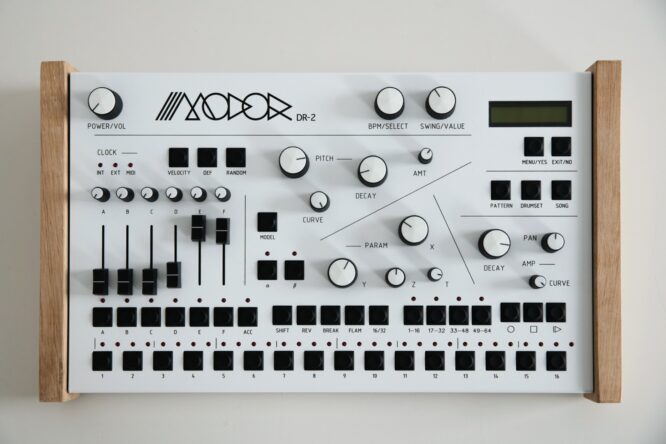 Modor DR2 Drumsynthesizer