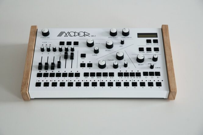 Modor DR2 Drumsynthesizer