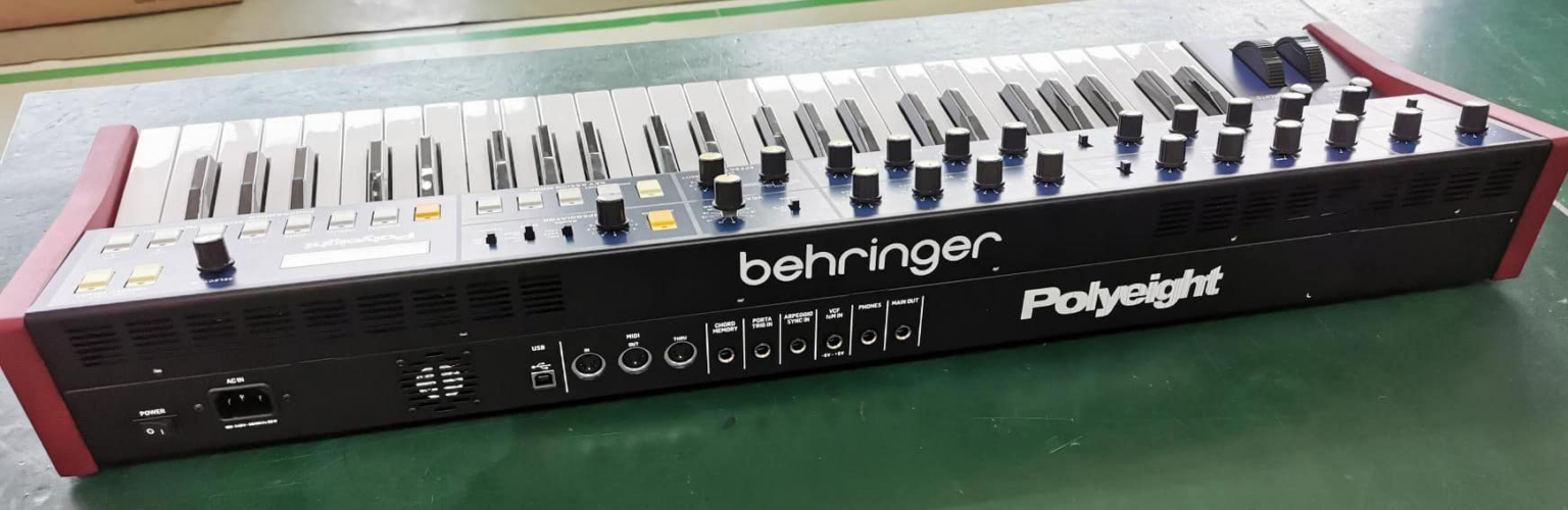 Behringer Synthesizer Status LmDrum + RD8 Mk2 Drummachine + Brains