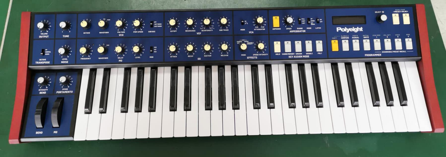 Behringer Synthesizer Status LmDrum + RD8 Mk2 Drummachine + Brains