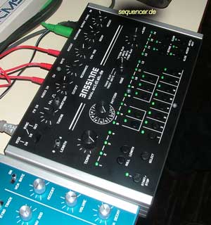 Acidlab Bassline2, BasslineMk2 synthesizer