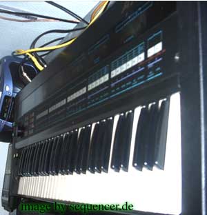 Akai AX-80 Synthesizer