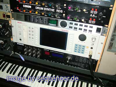 Akai S5000, S6000 synthesizer