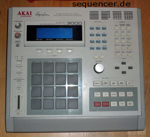 Akai MPC3000 synthesizer