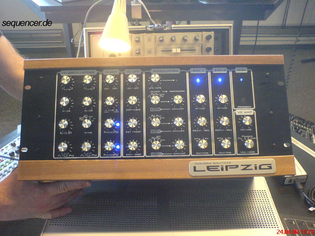 Analogue Solutions LeipzigK LeipzigR synthesizer