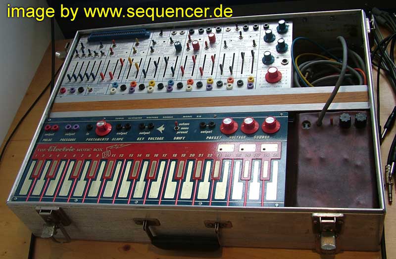 Buchla MusicEasel synthesizer