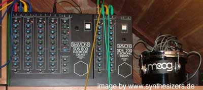 Simmons SDS800 synthesizer