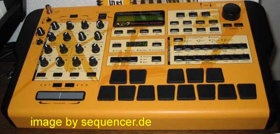 Emu Command Station , XL7, MP7, PX7 synthesizer