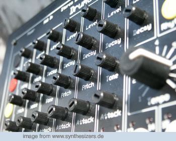 mfb fricke - mfb synth - mfb synth lite mfb 502 mfb501 drumcomputer mfb