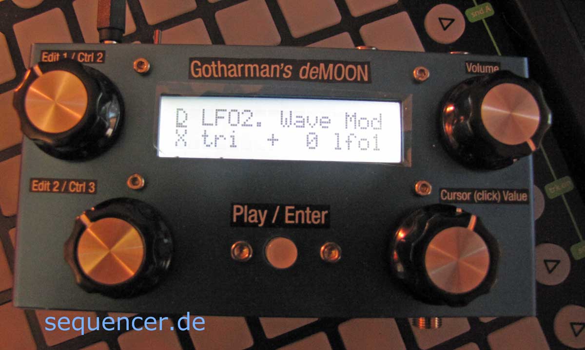 Gotharman DeMoon synthesizer