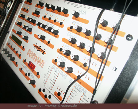 JoMoX Sunsyn synthesizer