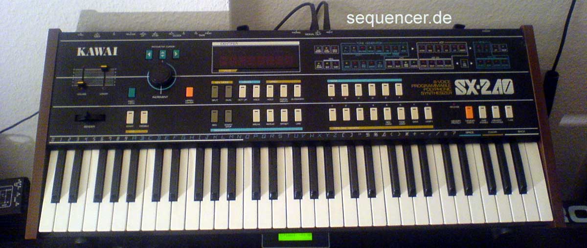 Teisco SX240 synthesizer