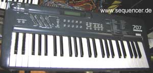 Korg 707 synthesizer