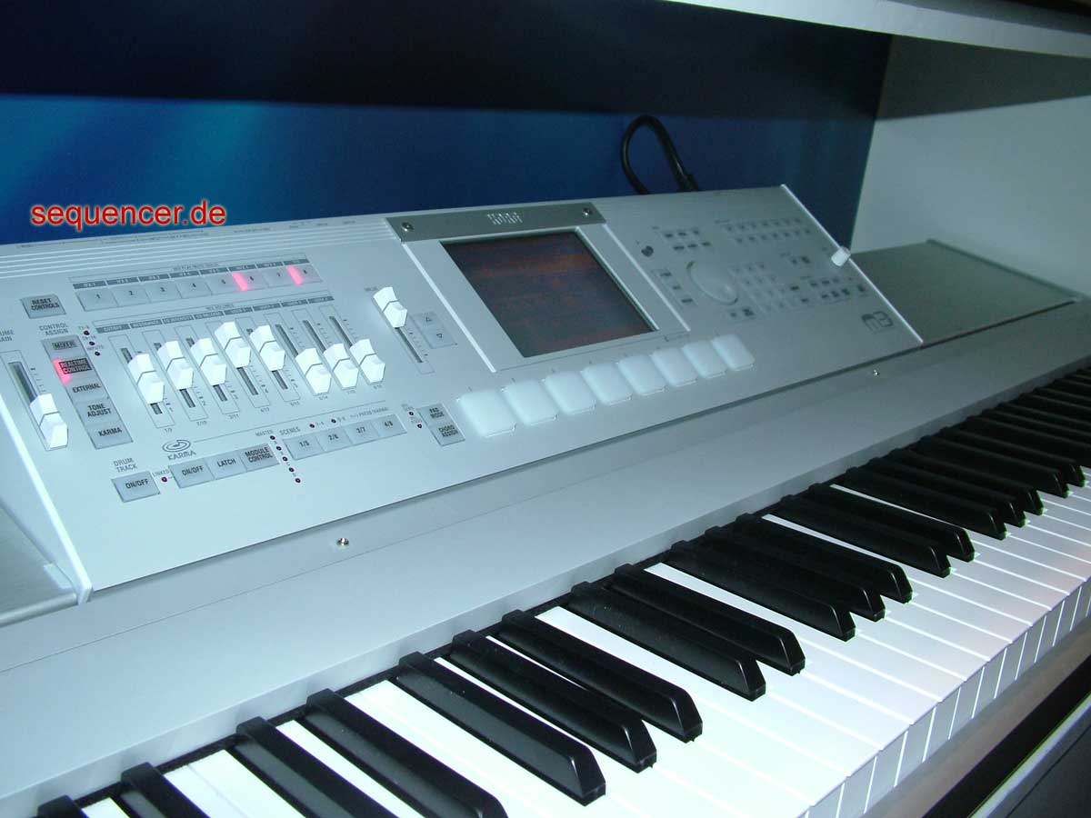 Korg m 3 Digital Synthesizer algorithmic arranger sequencer