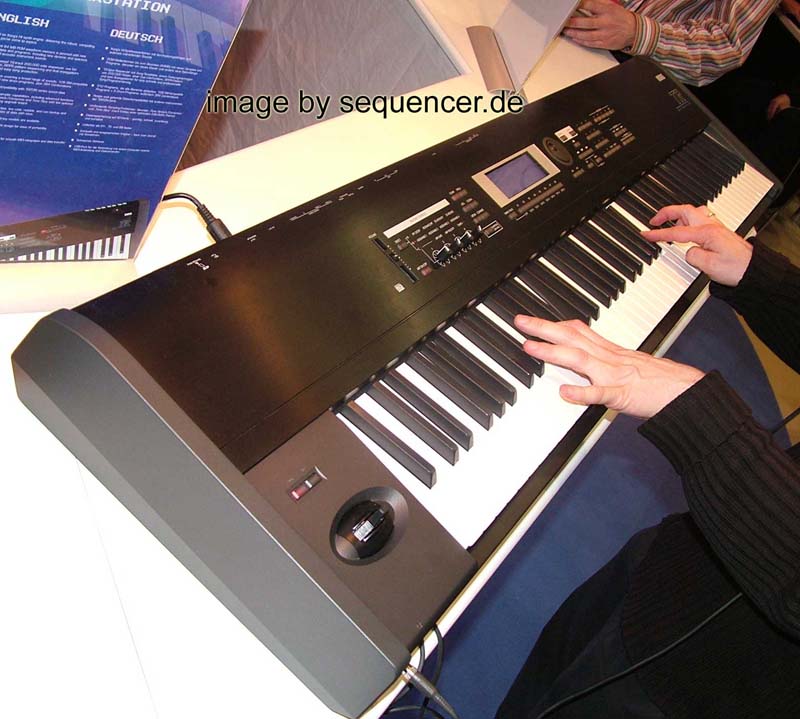 Korg TR61, TR76, TR88 synthesizer