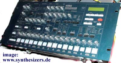 korg ms2000R synthesizer rack