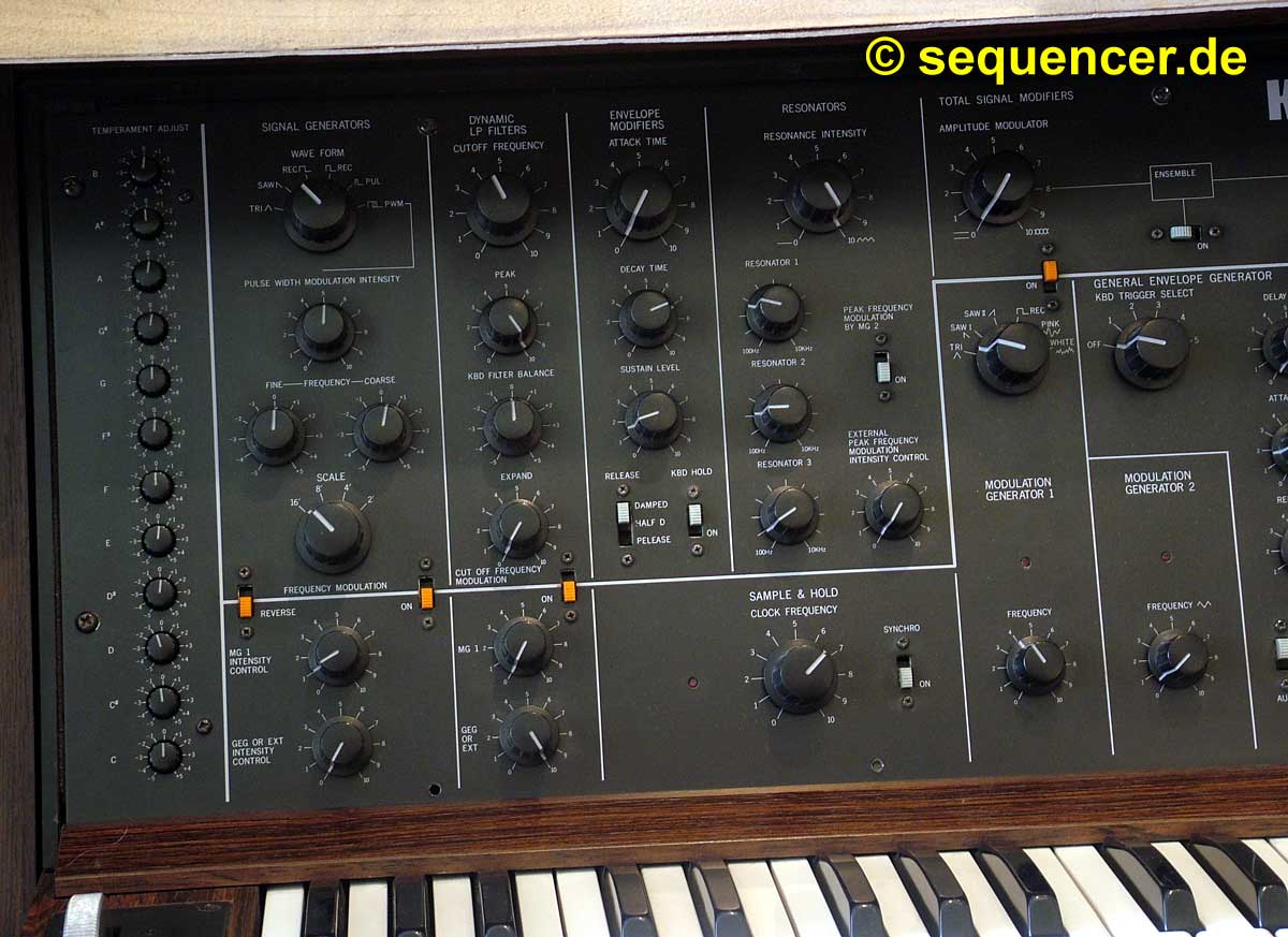 PS3100 Analog Synthesizer