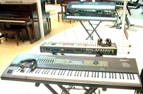 Kurzweil K2661 synthesizer