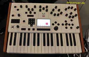 Modal 001 synthesizer