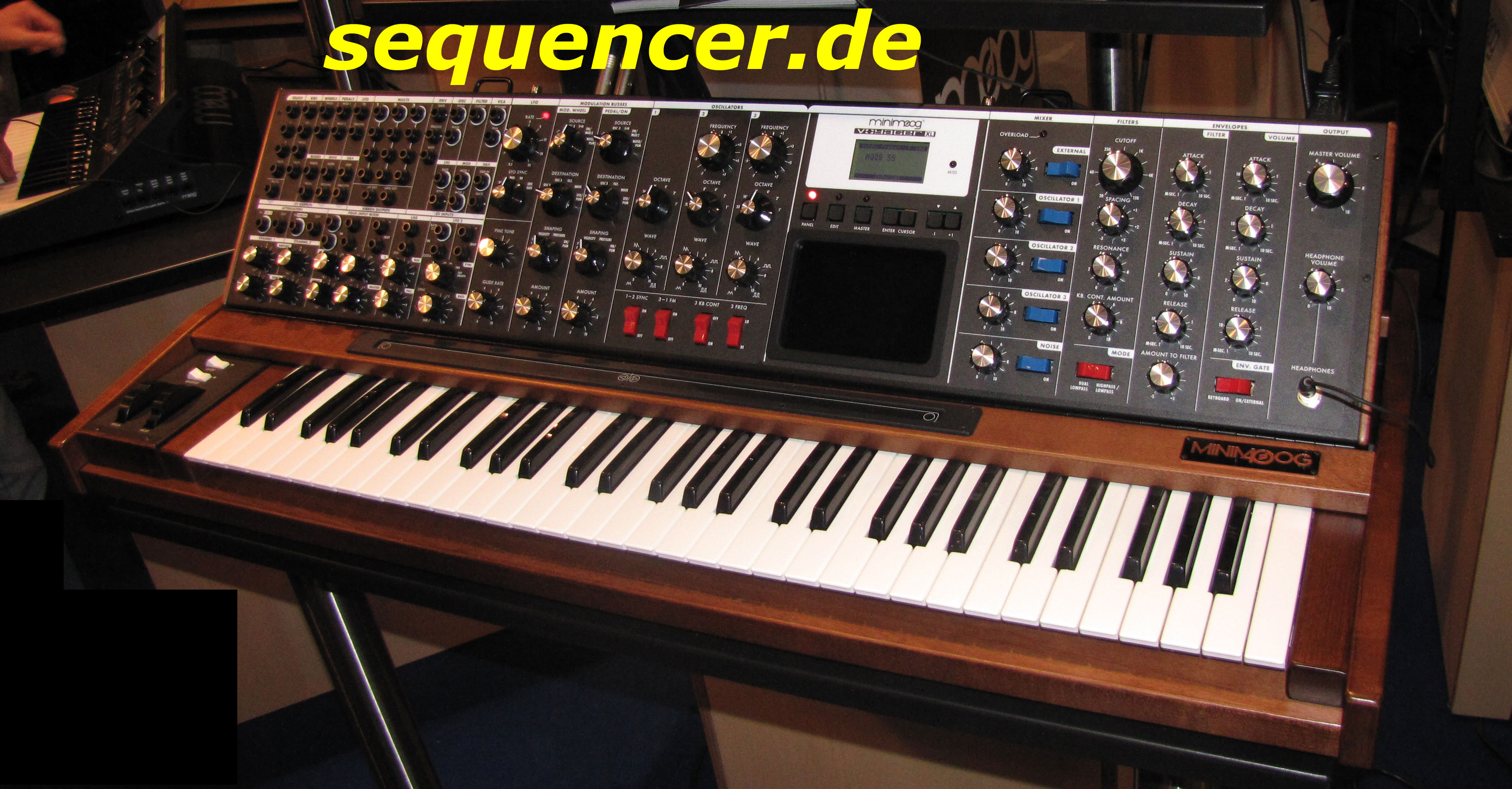 moog voyager xl blue