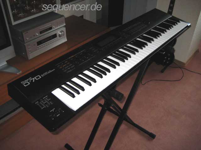 Roland D70 synthesizer