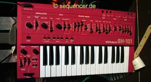 Roland SH101 synthesizer