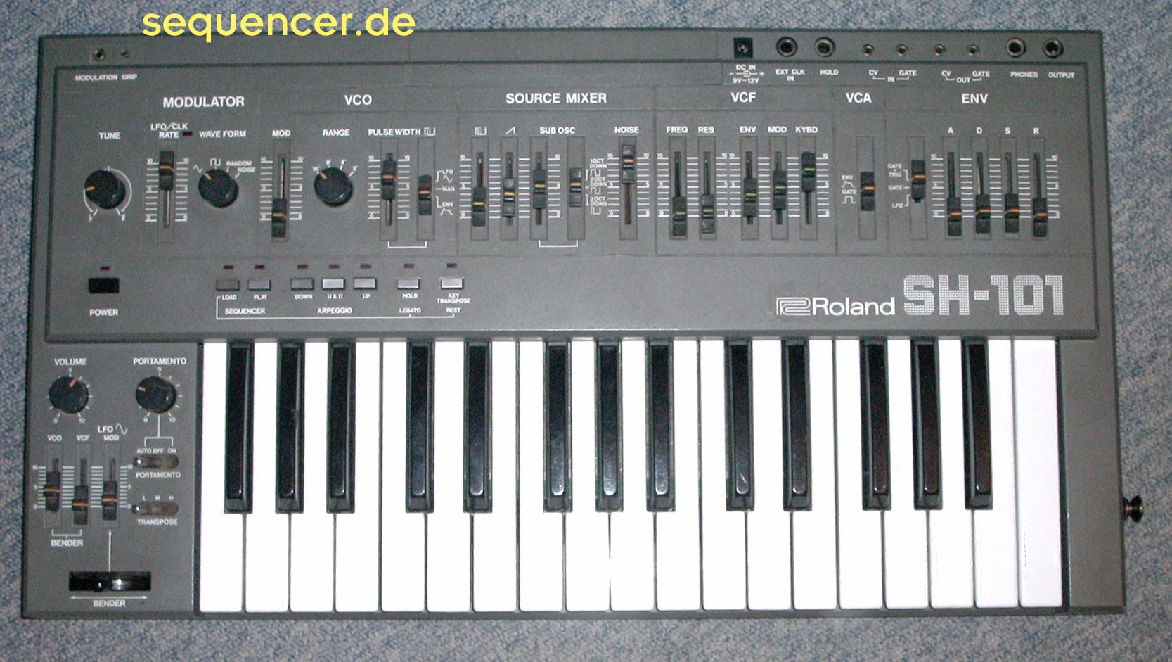 ROLAND Synthesizer SH101, SH5, SH7 , SH2, SH1, SH3 , SH3a