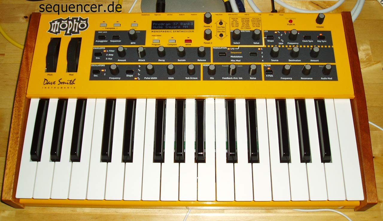 Dave Smith MophoKeyboard, MophoKB synthesizer