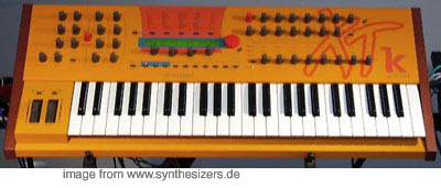 Waldorf Microwave XTk , Microwave XT synthesizer