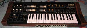 Yamaha CS15D synthesizer