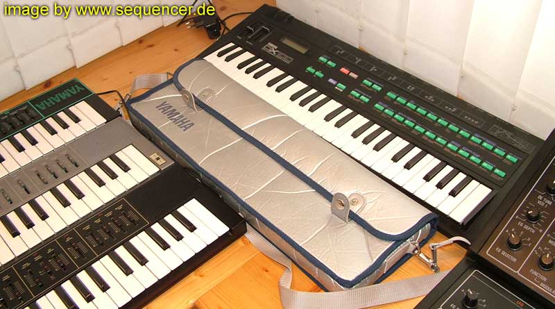 Yamaha DX21 synthesizer