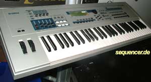Yamaha MO6, MO7, MO8 synthesizer