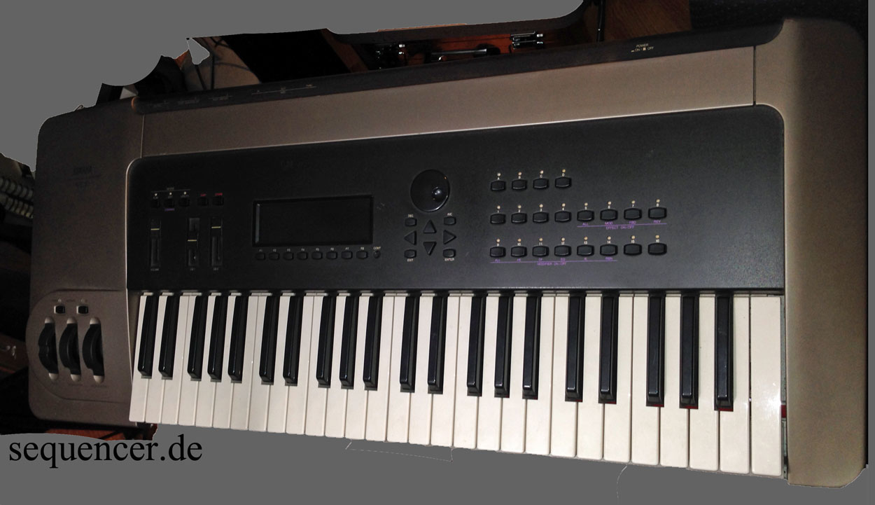 Yamaha VL7 synthesizer