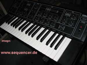 Yamaha CS5 synthesizer