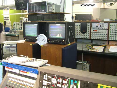 Image:Elektronische-musik-koeln.jpg