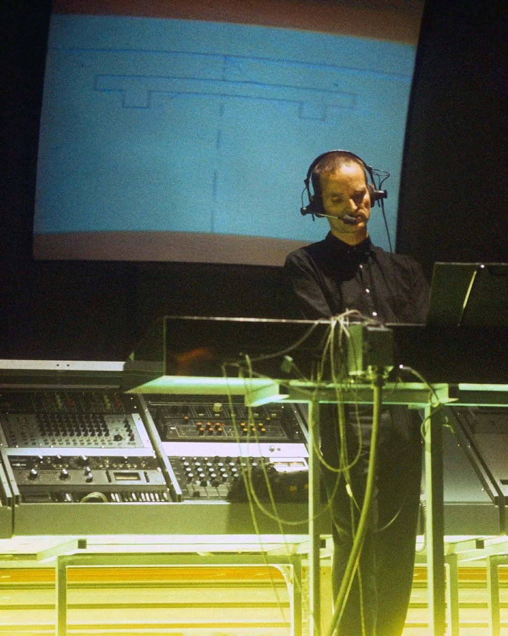 Florian Headset.webp