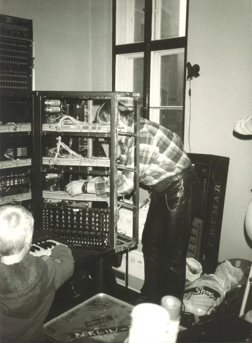 PE-System 03 & Crumar GDS 02 htm.webp