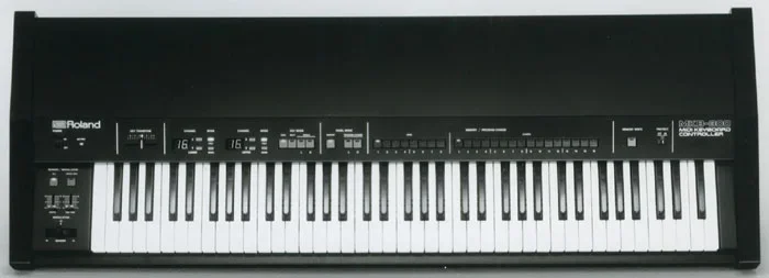 roland21mkb300.webp