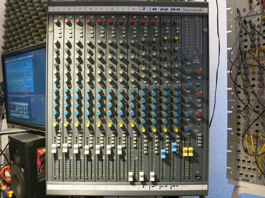 IMG_2113.JPG IMG_2113.JPG